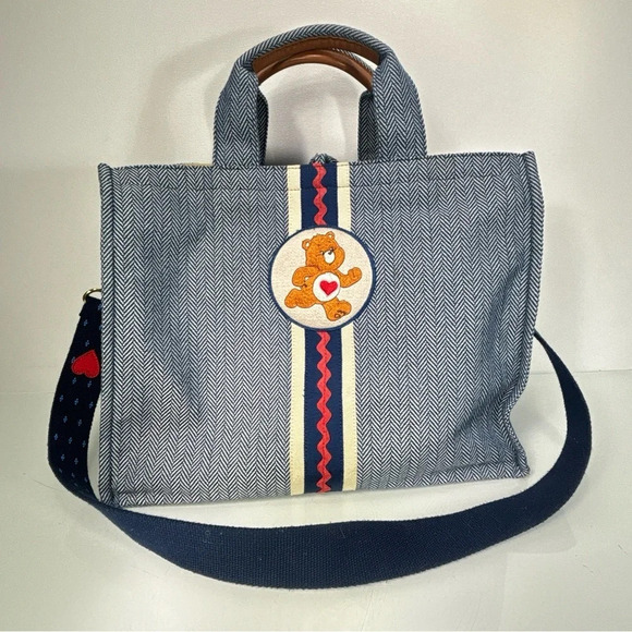 Vien and Litho Korean Handmade Care Bears Blue Red Tote - Picture 15 of 15